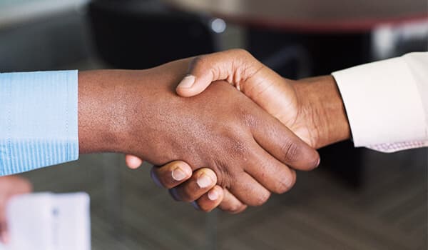 5 Reasons to Partner with a Travel Management Company